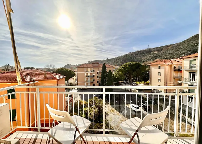Appartement Hostdomus - Blanca Finale Ligure