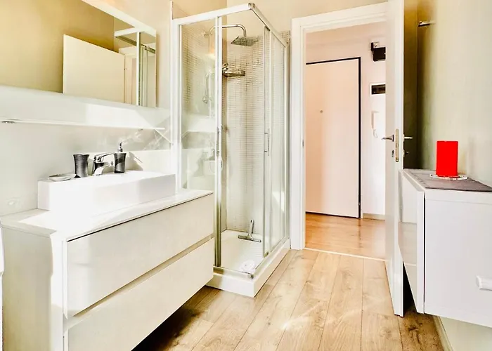 Hostdomus - Blanca Appartement Finale Ligure